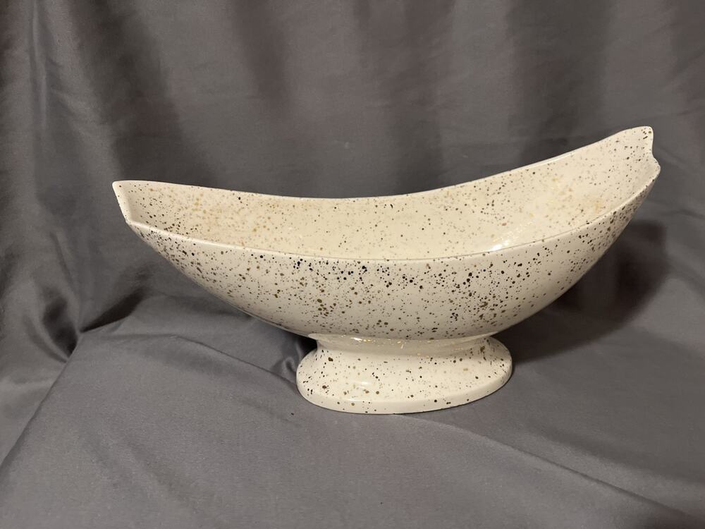 Vintage MCM Maddux of California bowl number 129